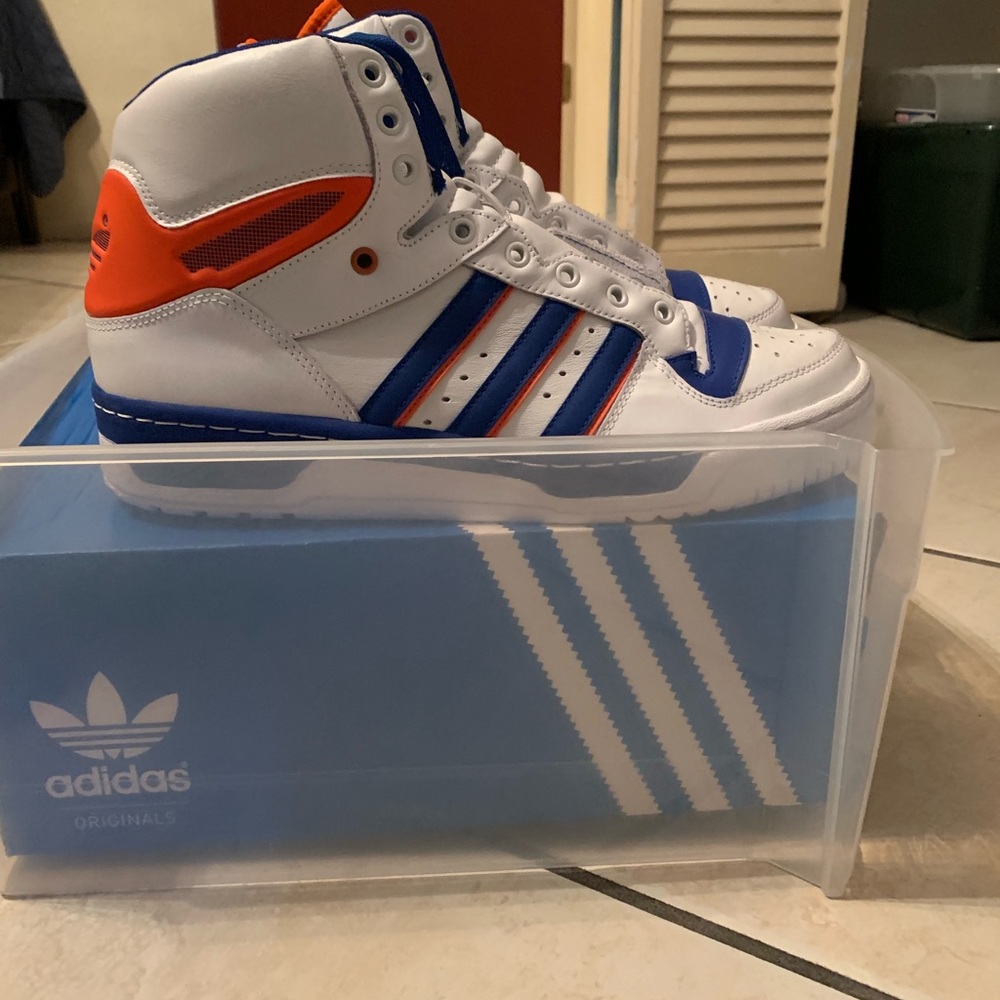 Adidas Patrick Ewing size 10 NYC & RARE FREE SHIRT